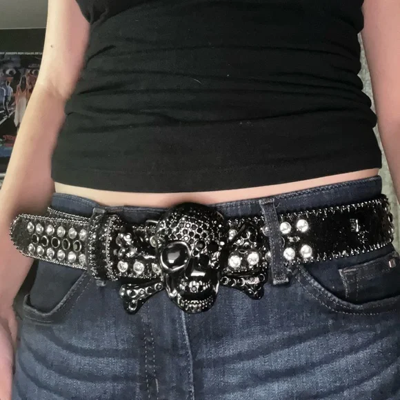 Black Skull Studded Rhinestone Belt - Picture 1 of 7